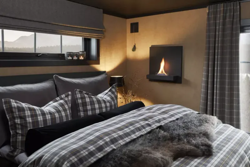 SAINT MAURICE Plum Kitten